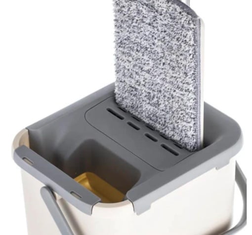 Mop profesional cu doua cuve de spalare si uscare + 2 rezerve cadou