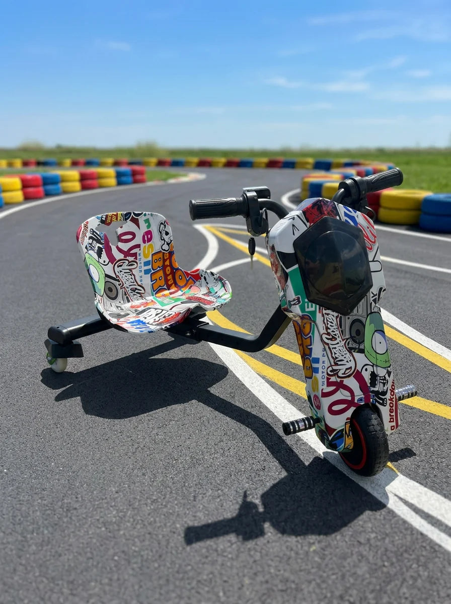 Tricicletă electrică drift Premium pentru copii, 350W + cască si echipament complet de protecție CADOU